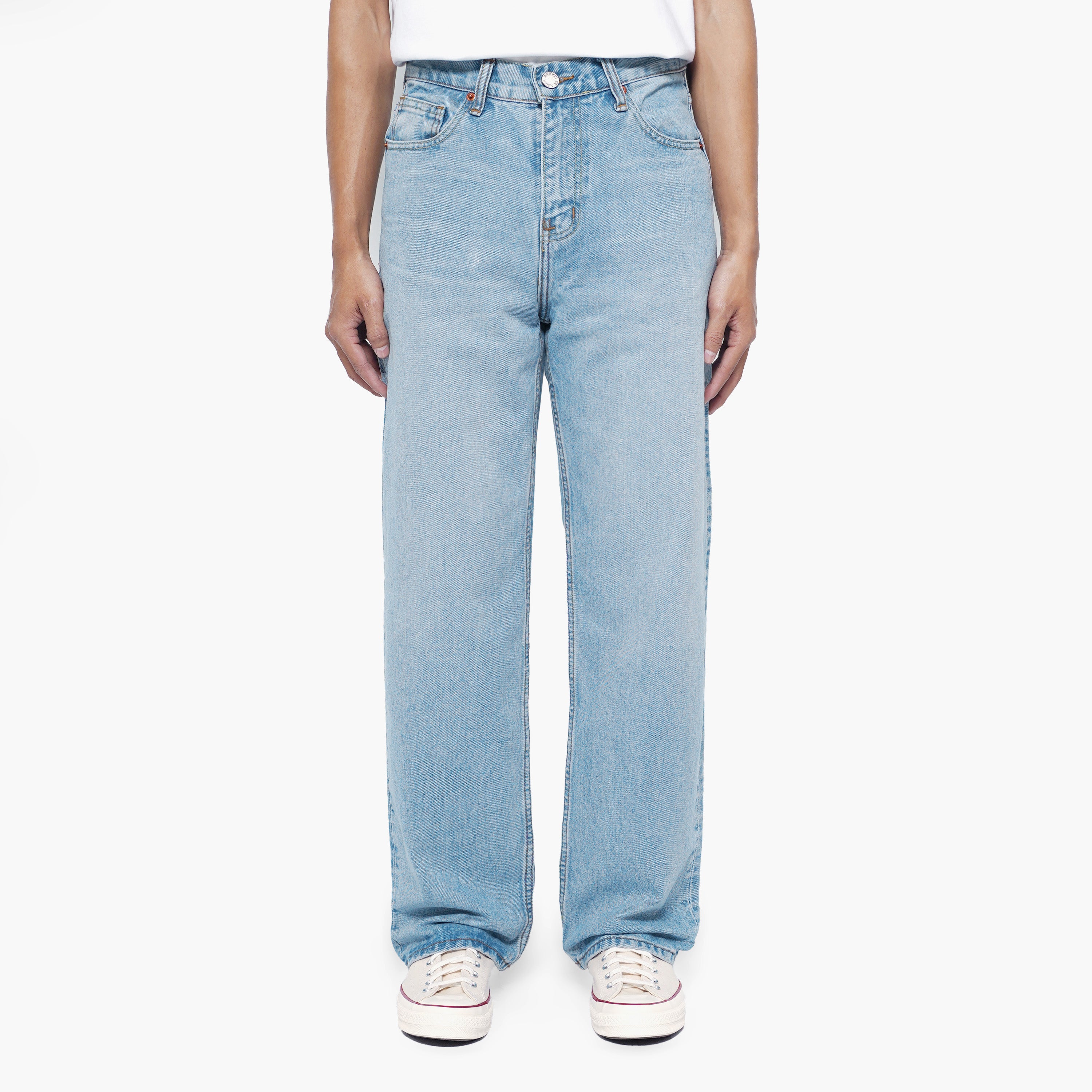 Light Blue / 28