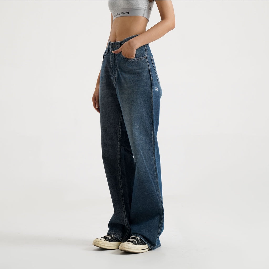 Louise Blue Tint - Loose Jeans